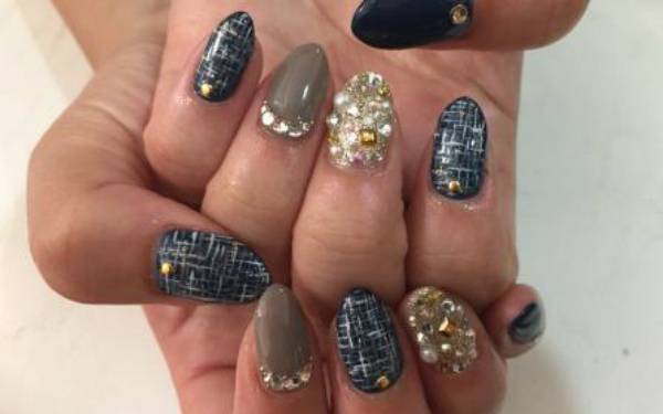 秋冬の定番デザイン☆ツイードネイルでオンナらしさUP！！