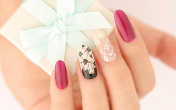 2016年のラッキーカラーは？運気を上げる開運ネイル☆