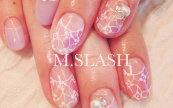 オフィスにもデートにもぴったり☆春を感じるレースネイル5選