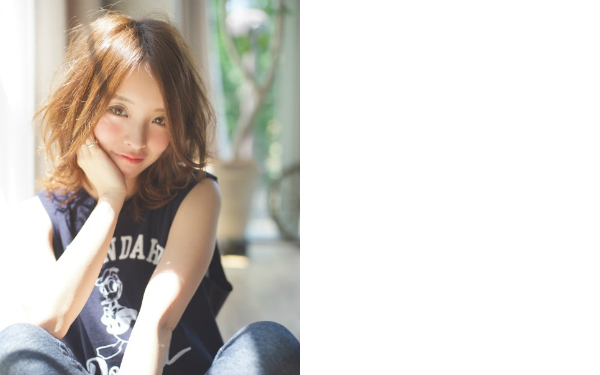 ナチュラル＆小顔効果抜群！前髪ナシで魅せる、最新ミディアムヘアBEST5