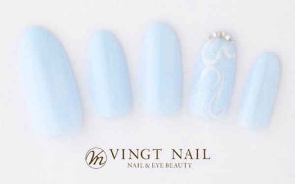 2016春夏の流行カラー「セレニティー」でつくる、最新トレンドネイル5選