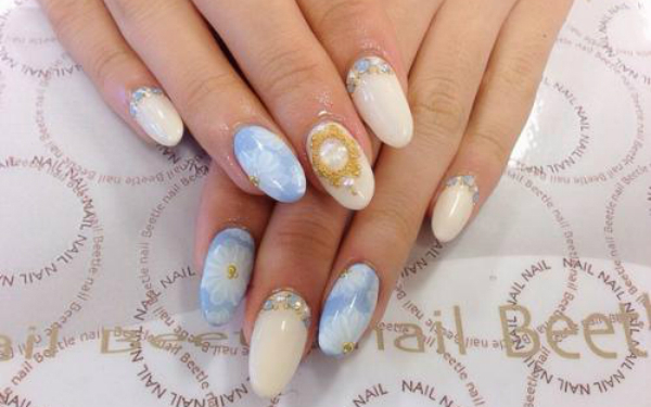 2016春夏の流行カラー「セレニティー」でつくる、最新トレンドネイル5選