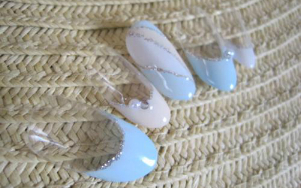2016春夏の流行カラー「セレニティー」でつくる、最新トレンドネイル5選