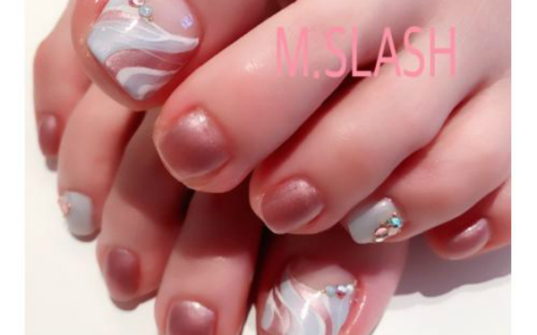 気持ちがウキウキする☆春のフットネイル5選