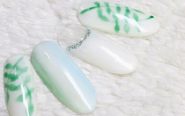 爽やかな青空に映える！今季注目の「初夏ネイル」5選