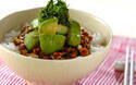 【恋に効くレシピ 速攻編】のり納豆とアボカドのご飯