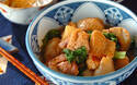 今日の献立はジューシーな鶏肉とねっちりおいしい里芋を使った「鶏肉と里芋の炒め煮」
