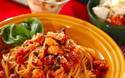 今日の献立は「タコとトマトの煮込みパスタ」