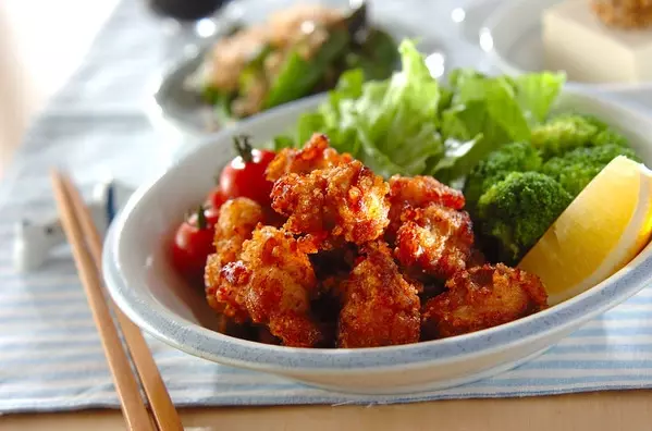鶏肉のカラッと揚げ