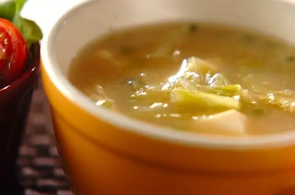 キャベツのみそ汁