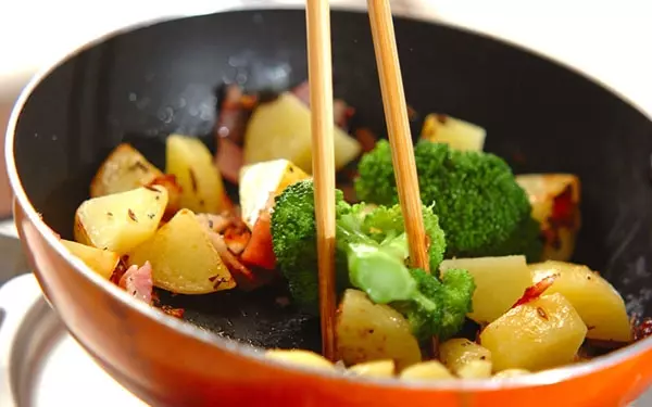 いつものひと皿がエスニックに！「クミン風味のポテトサラダ」