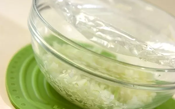 「アレ」を使えば丸めるのもカンタン楽しい！「チーズインライスボール」