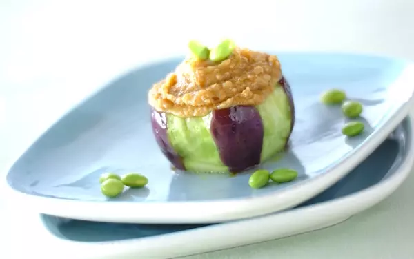 手の込んだお料理に見える、加茂ナス・レンジ田楽