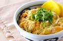 お財布にも優しい絶品レシピ！　「ひき肉で親子丼」