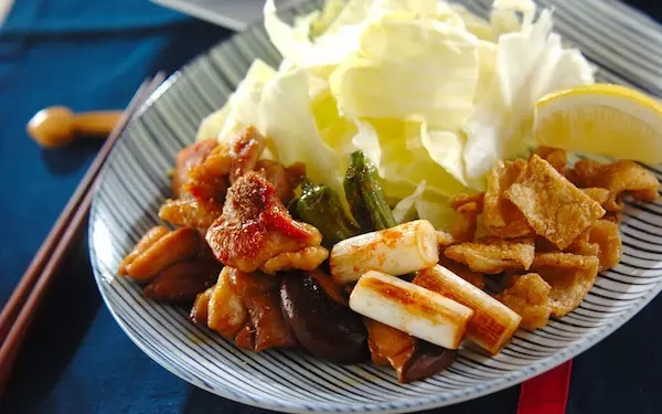 甘辛いタレがたまらない！ フライパンで焼き鳥風