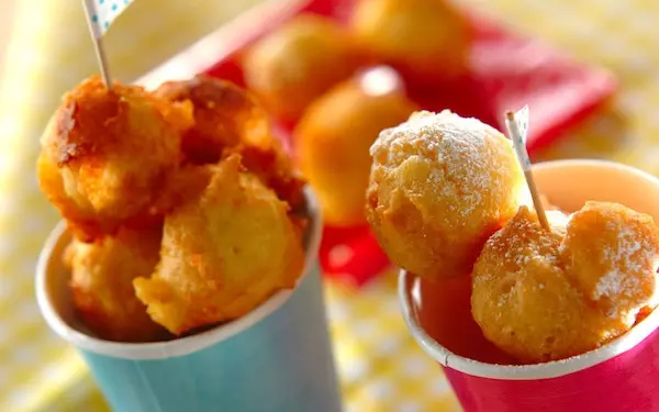 ホットケーキミックスで作る、簡単なひとくちドーナツ