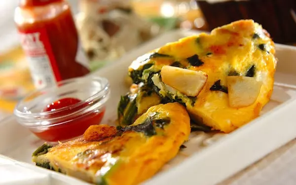 お子様から大人まで大好き! ホウレン草入りスペイン風オムレツ