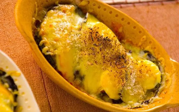 家庭の定番料理に加えたくなる！　ナスのミートグラタン