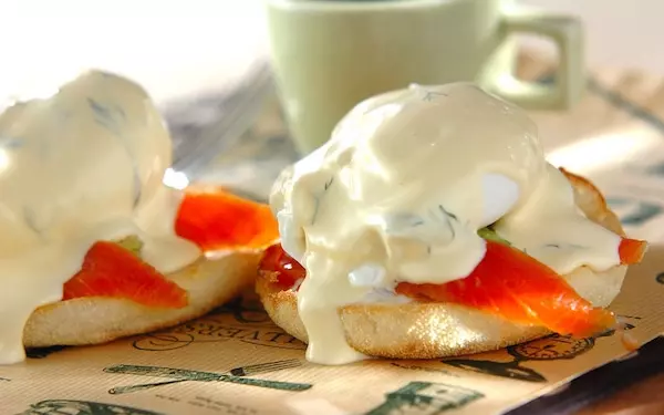 エッグベネディクトをアレンジ、何度も作りたくなるオープンサンド