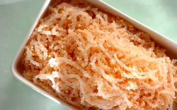 油を使わずに作る、ヘルシーな作り置きしらたきのタラコ炒め