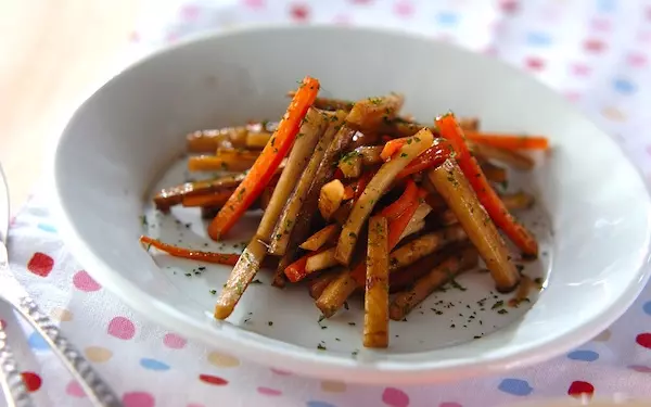 いつもとは一味違う！　簡単にできるゴボウの洋風きんぴら