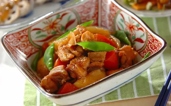 こっくりとした味わい、家族が喜ぶ美味しい鶏じゃが