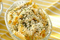 グラタン、サラダやスープに使われることが多いマカロニ。今回ご紹介するレシピは、マカロニだけあれば作れるお手軽メニューです。