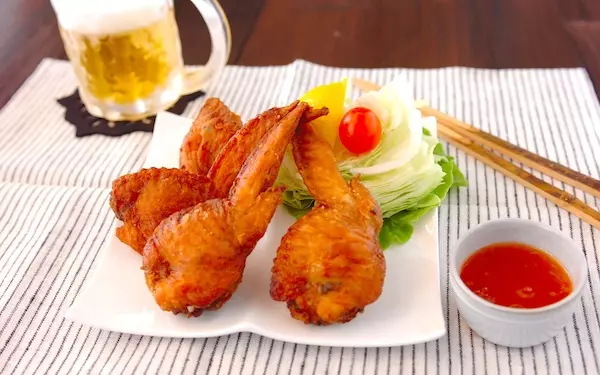 旨味あふれる！　ジューシーで美味しい手羽餃子