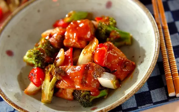 彩り鮮やかで美味しい、カツオの酢豚風