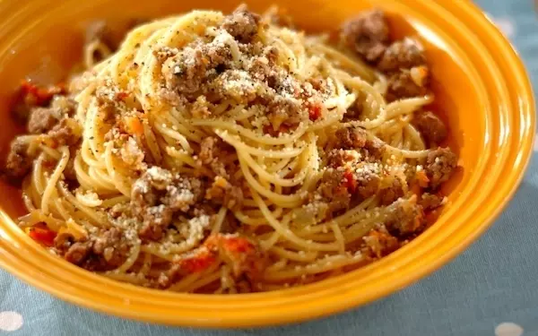 食べ応えあり! ゴロゴロひき肉のパスタボロネーゼ