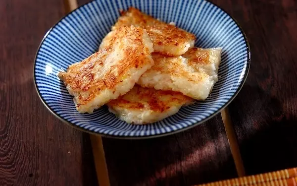 カリッ、もっちりとした食感がやみつきに！　大根もち