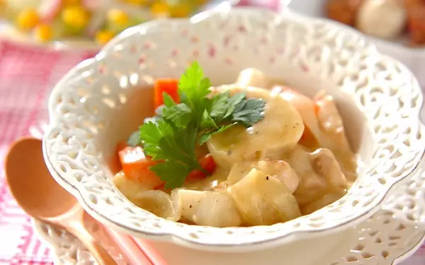 やさしい味わいが魅力！　里芋のコーンシチュー