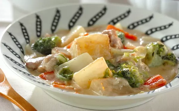 ホクホクとした食感がたまらない、大根のシチュー
