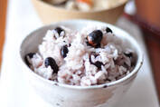 黒豆が余っていたら、「黒豆ごはん」で使い切る！　