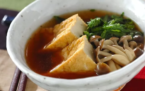 アク取りも落とし蓋も不要で簡単、厚揚げの煮物