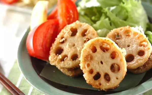 とってもジューシー！　レンコンのひき肉はさみ揚げ