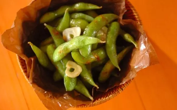 ピリ辛でお酒のおつまみに最適な「枝豆ガーリック」