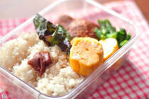 娘が小学生になりました。4月1日から学童に通わせているため、給食が始まる2週間ほどは学童へお弁当をもって行かなくてはなりません。