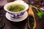 お茶の染み抜き方法を紹介！　紅茶や緑茶のシミ、絨毯のシミも綺麗に！