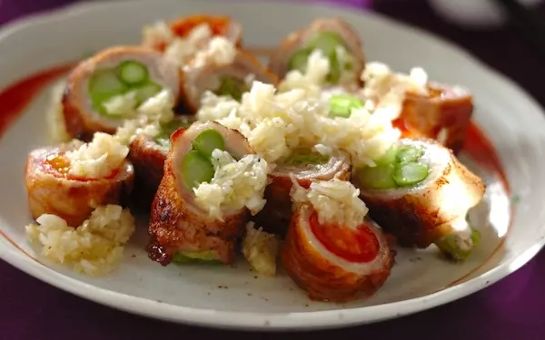 お弁当のおかずやおつまみにもピッタリ「野菜の肉巻き塩ダレがけ」