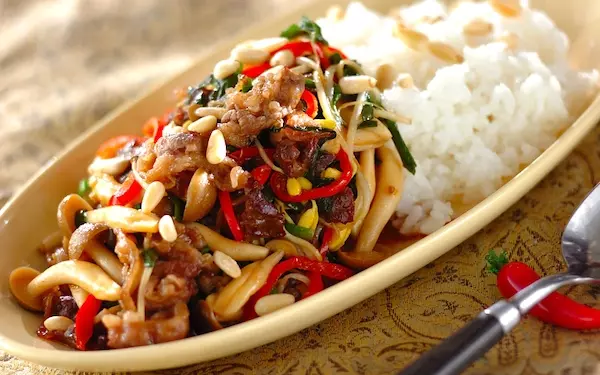 スタミナ満点！　ご飯がどんどん進む野菜たっぷりプルコギご飯