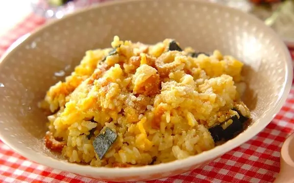 カボチャの黄色が食卓を鮮やかに彩る「みそ風味リゾット」