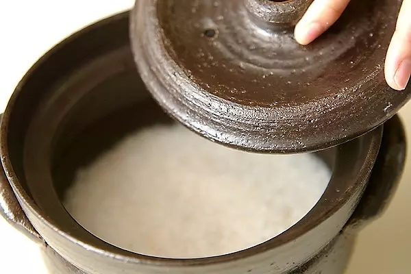 初心者さんでも大丈夫！土鍋で美味しくごはんを炊く方法