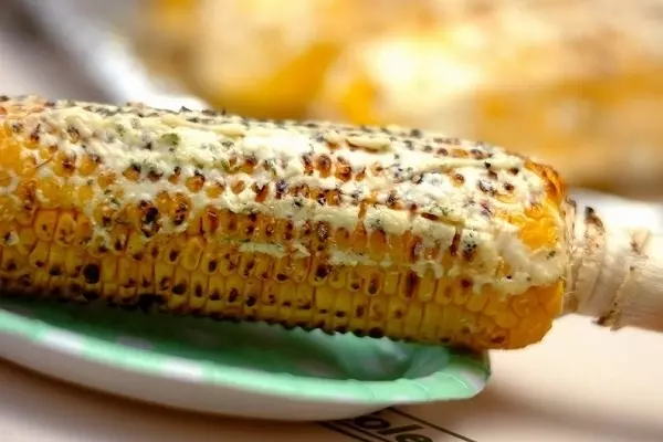 焼きトウモロコシのマヨチーズディップ