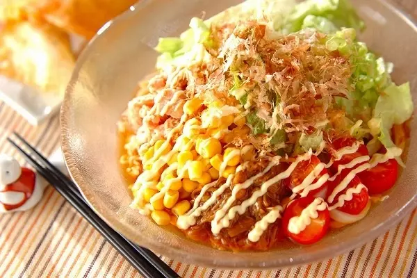 さっぱりツルツル！簡単サラダうどん