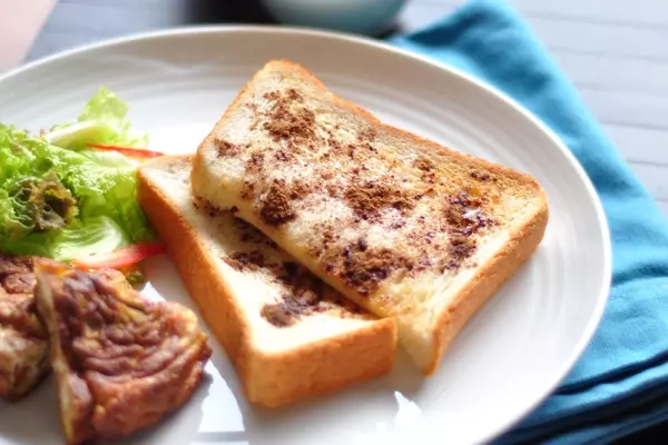 朝食にぴったり！　シナモン食パン