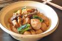 蒸して簡単！　「鶏肉と里芋の煮物」