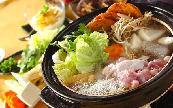 栄養バランス抜群！　鶏肉と野菜がたっぷり入った「ちゃんこ鍋」