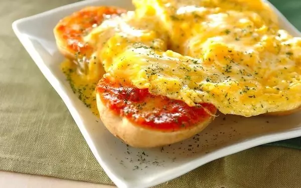 卵を半熟に仕上げるのがコツ、朝食にも最適な「ジャガイモとろとろ卵がけ」