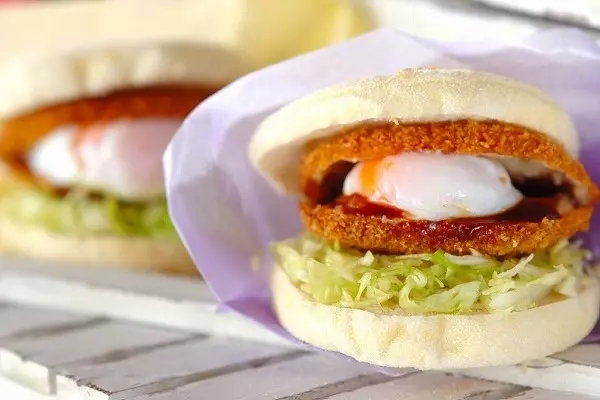 コロッケエッグサンド